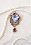BROOCH IN SAKURA PURPLE
