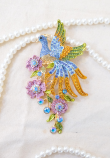 BROOCH IN FLOWER PEACOCK