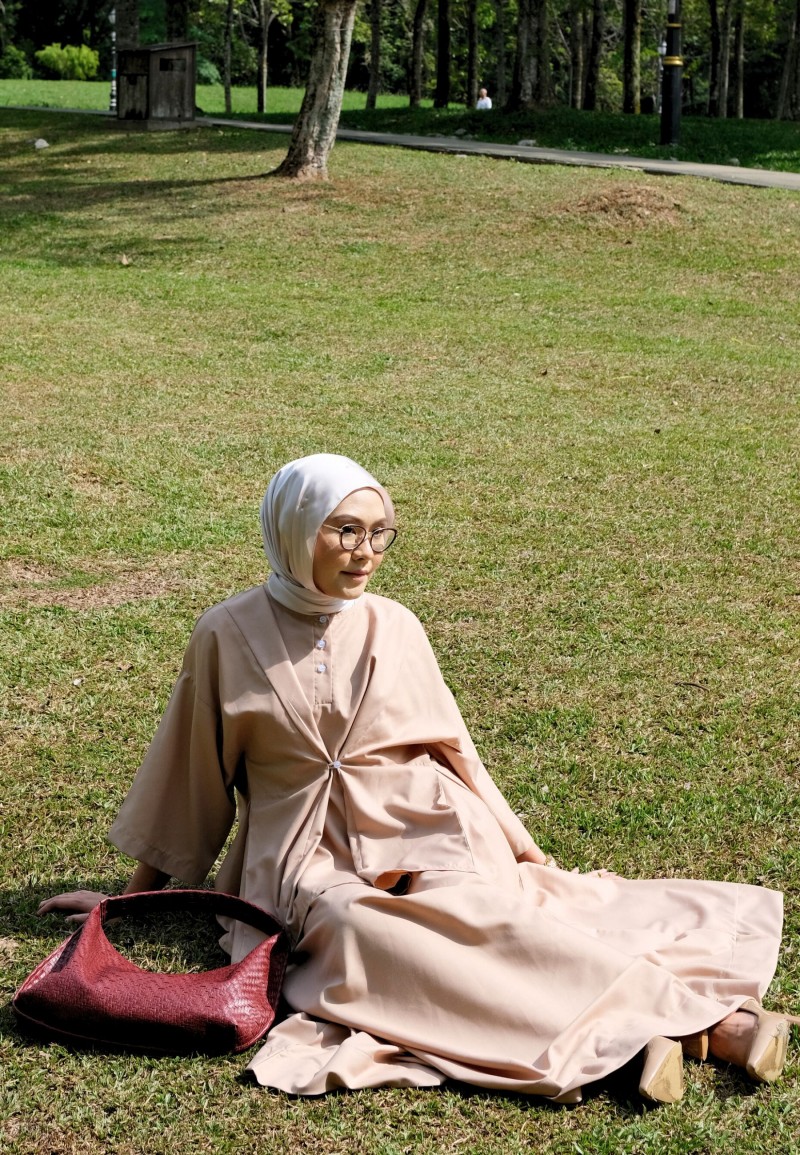 ASTRID SKIRT IN TAUPE