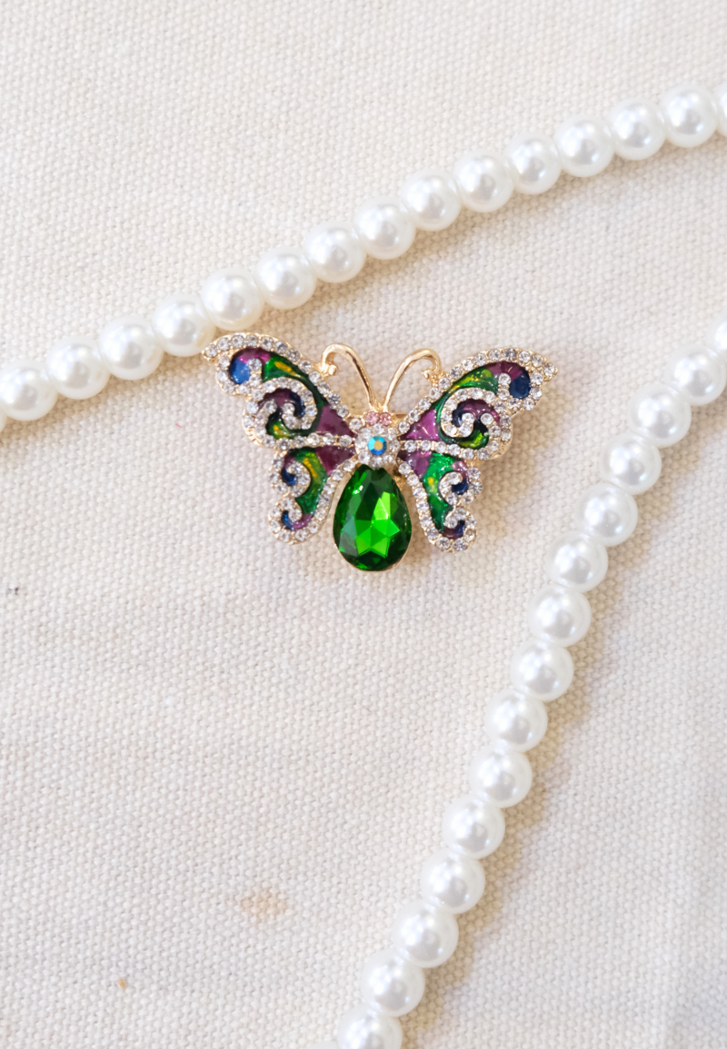 BROOCH IN SMALL BUTTERFLY