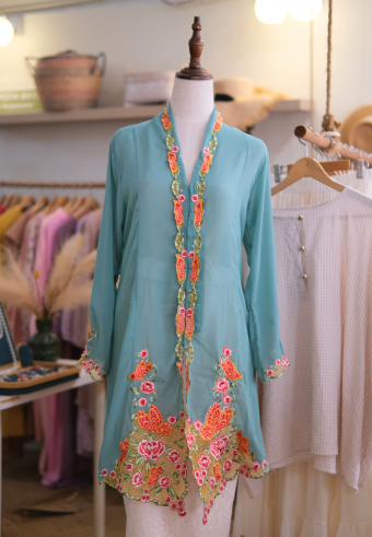 NORA LONG KEBAYA BUTTON IN TURQUOISE ORANGE