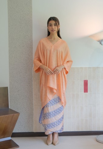 HELCIA KURUNG SET IN CADMIUM
