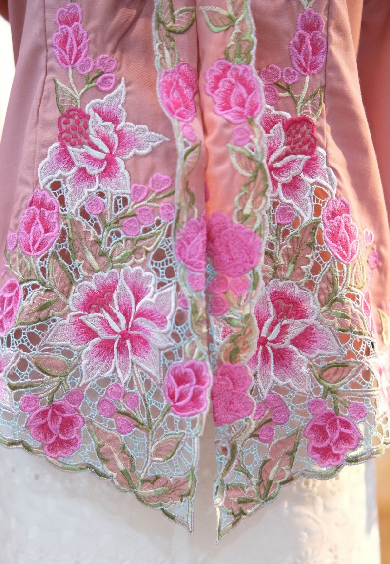ARIA KEBAYA TOP  IN DUSTY PINK
