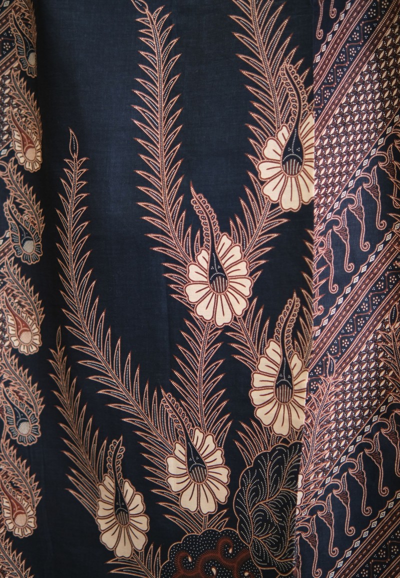 LIRA BATIK SKIRT IN BELLWETHER