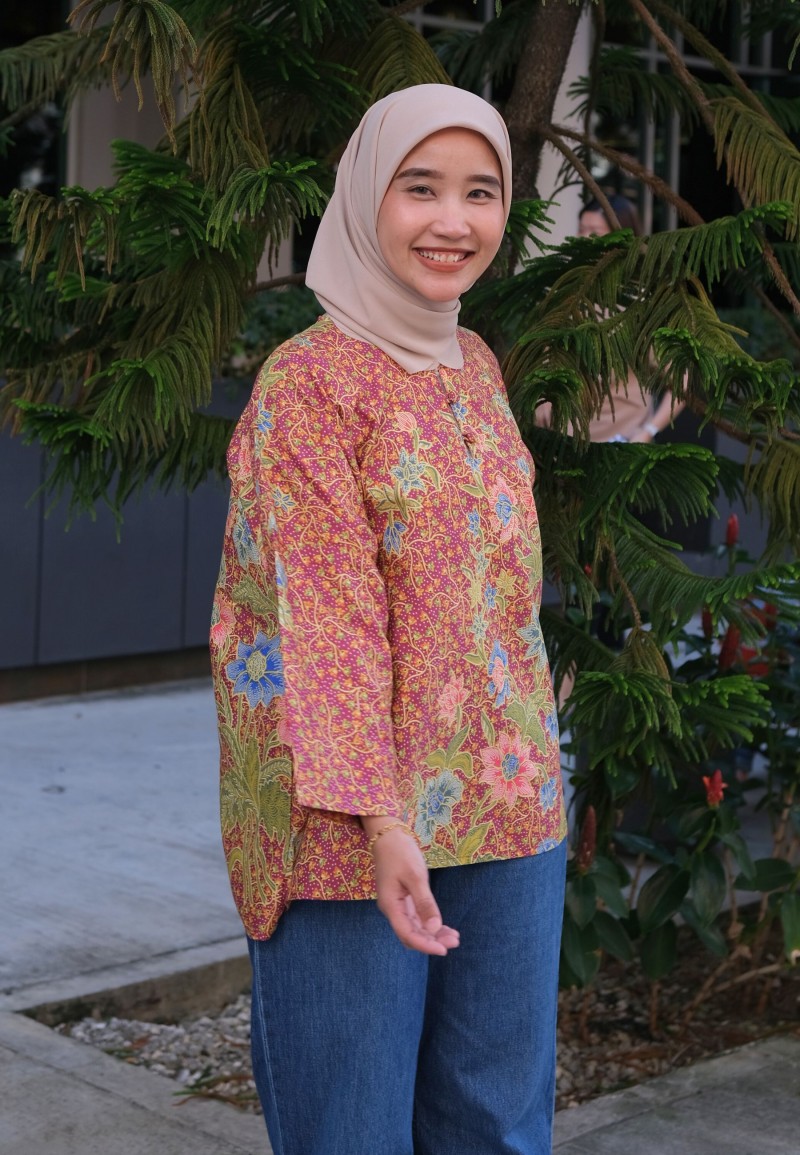 JOYCE BLOUSE BATIK IN ORANGE MANDARIN