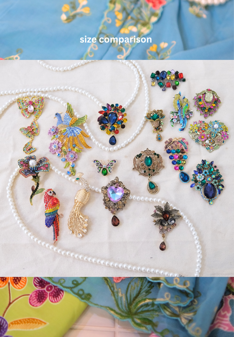 BROOCH IN SMALL BUTTERFLY