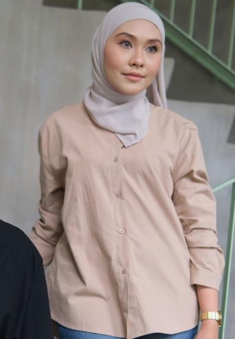 ALLY BUTTON BLOUSE IN TOAST