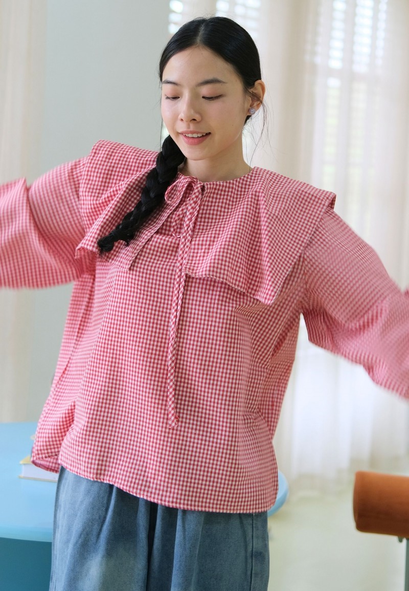 NISSY BLOUSE IN RED CHEKERED