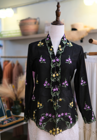 LEIA KEBAYA TOP 6.0 INK CARNATION