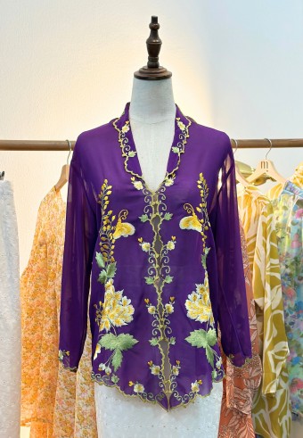 LIVIE KEBAYA TOP IN EGGPLANT