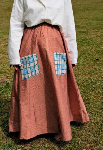 VERA SKIRT IN AMBER BROWN