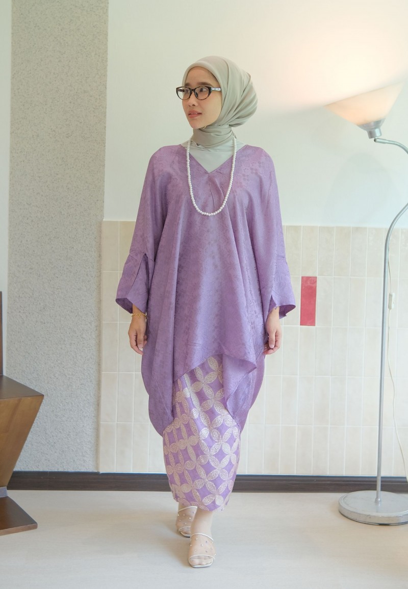 HELCIA KURUNG SET IN LAVENDAR