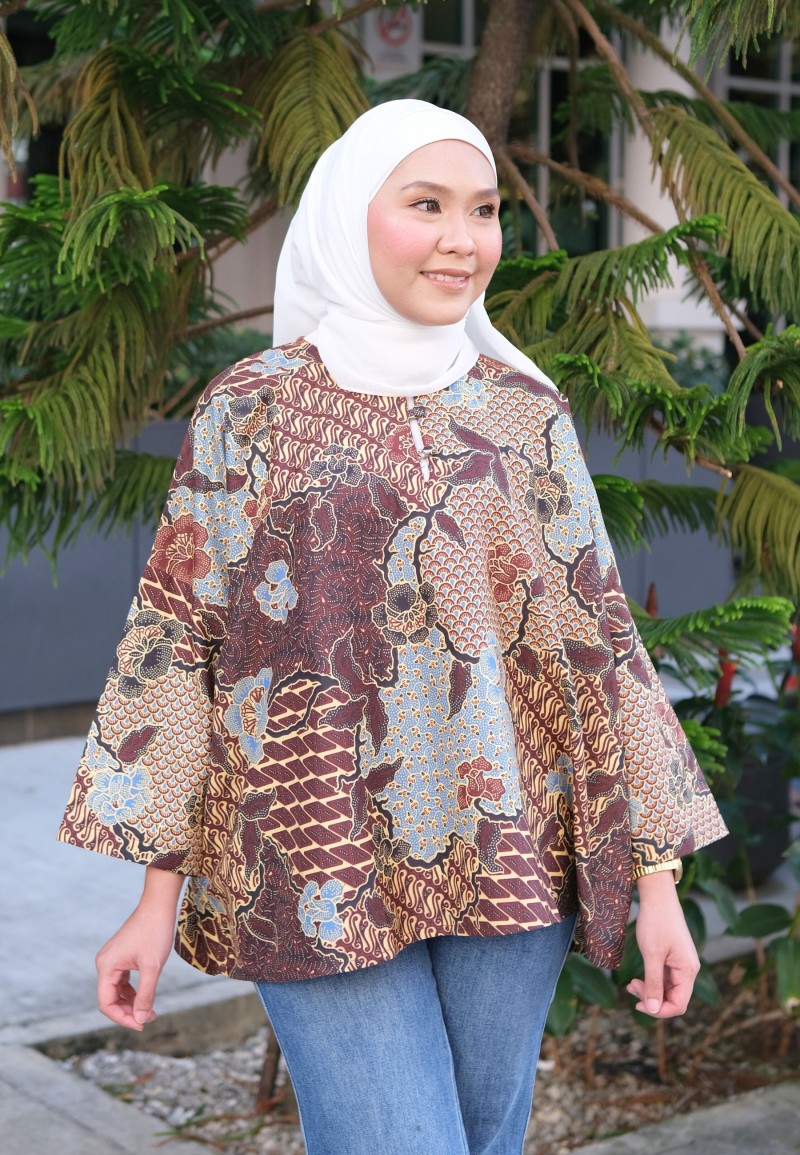 JOYCE BLOUSE BATIK IN CHOC DRIZZLE