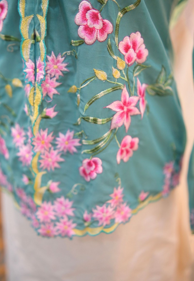HANA KEBAYA IN PINK MINT
