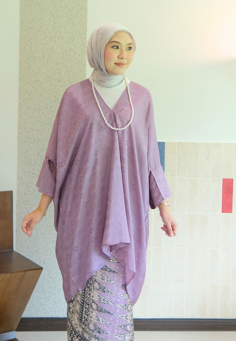 HELCIA KURUNG SET IN PURPLEISH