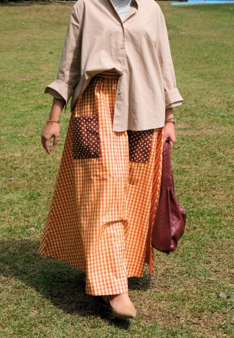 VERA SKIRT IN BRIGHT MARIGOLD