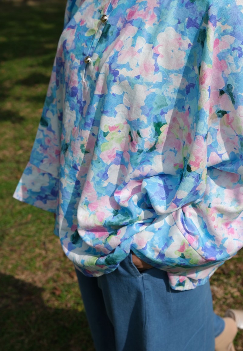 JOYCE BLOUSE IN SWEET BLUE