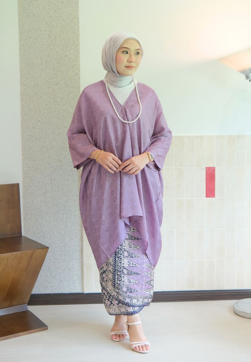 HELCIA KURUNG SET IN PURPLEISH