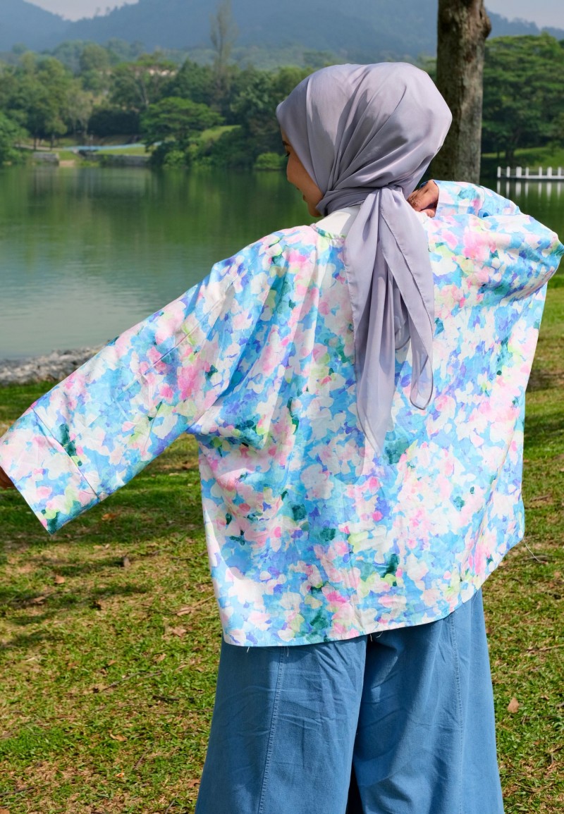 JOYCE BLOUSE IN SWEET BLUE