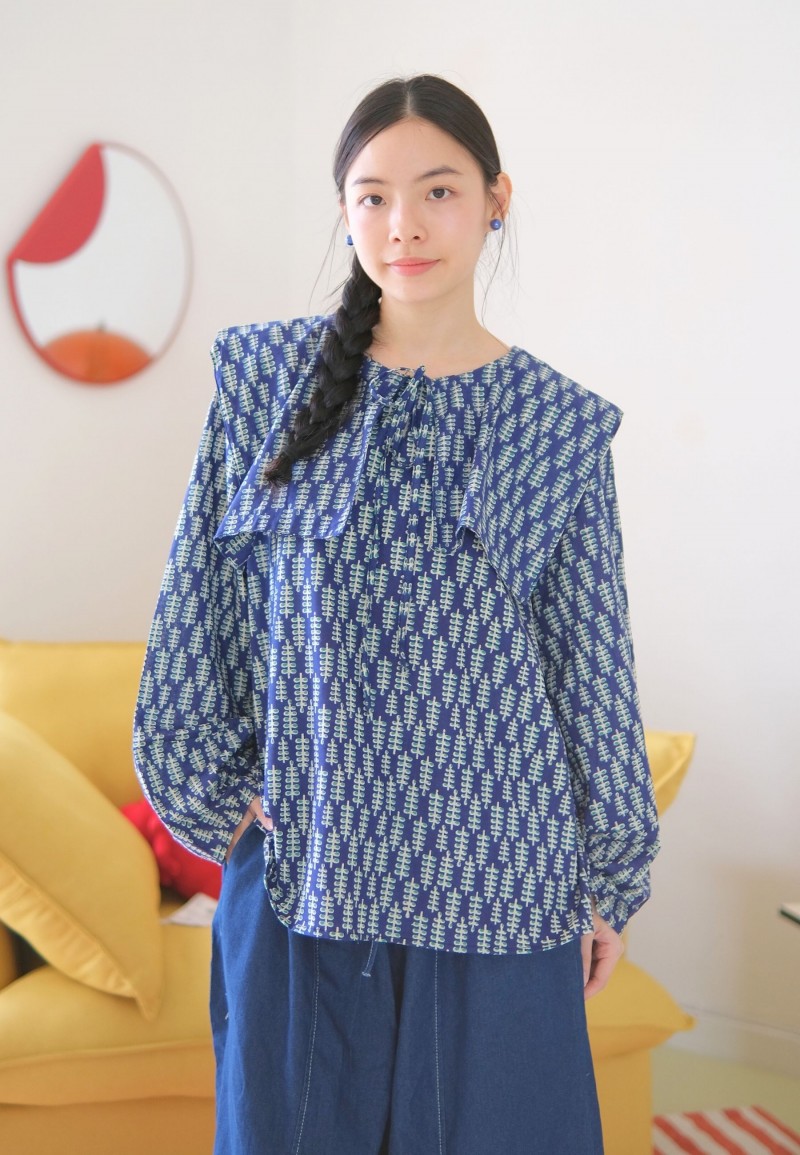 NISSY BLOUSE IN BLUE FOREST