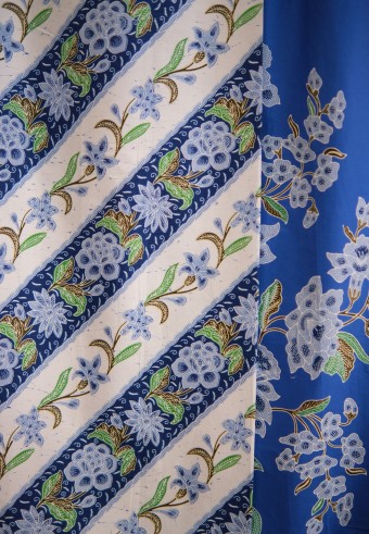 LIRA BATIK SKIRT IN INDIGO