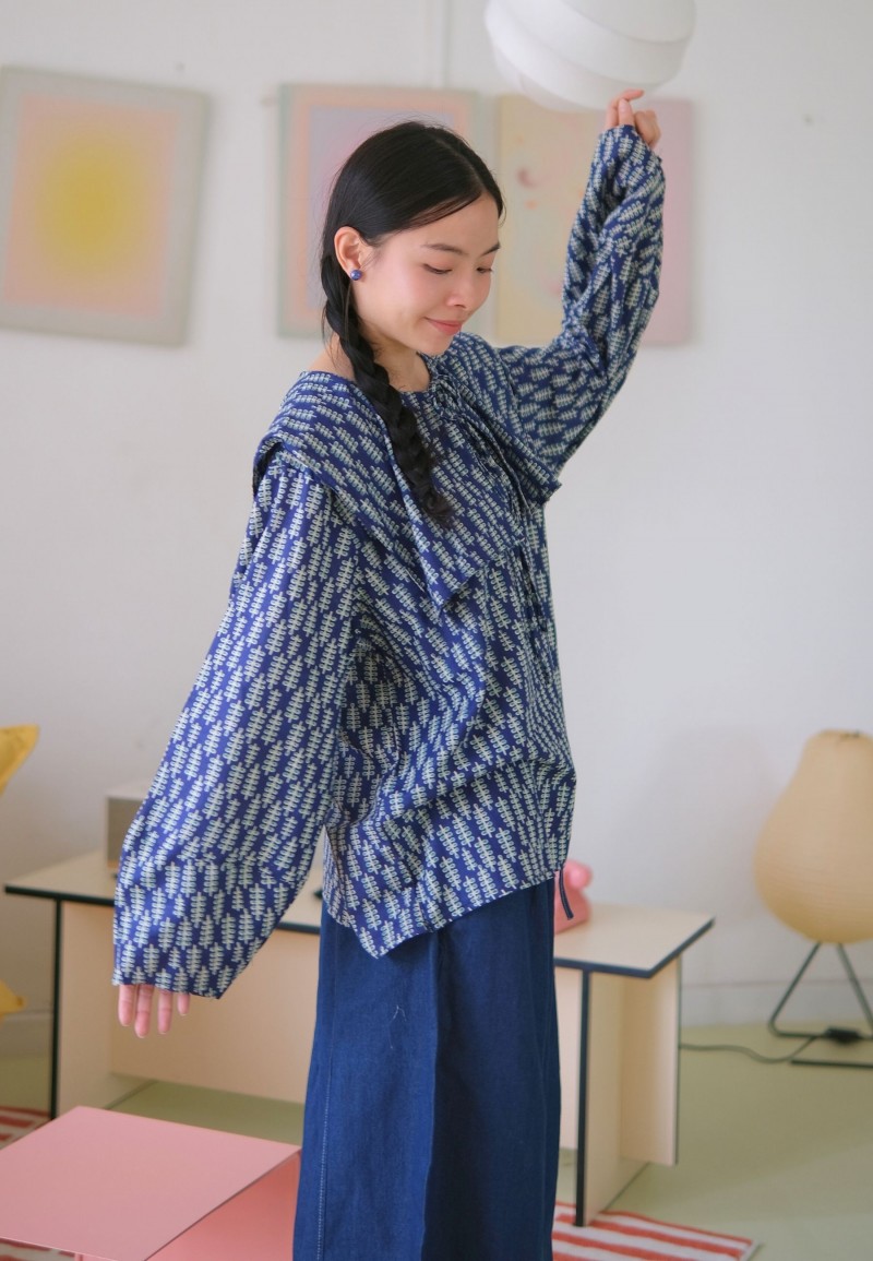 NISSY BLOUSE IN BLUE FOREST