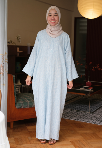 LENA KAFTAN IN SNOW
