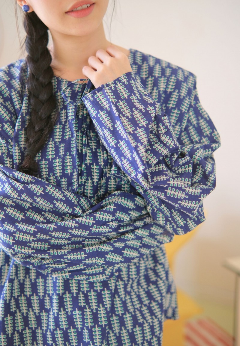 NISSY BLOUSE IN BLUE FOREST