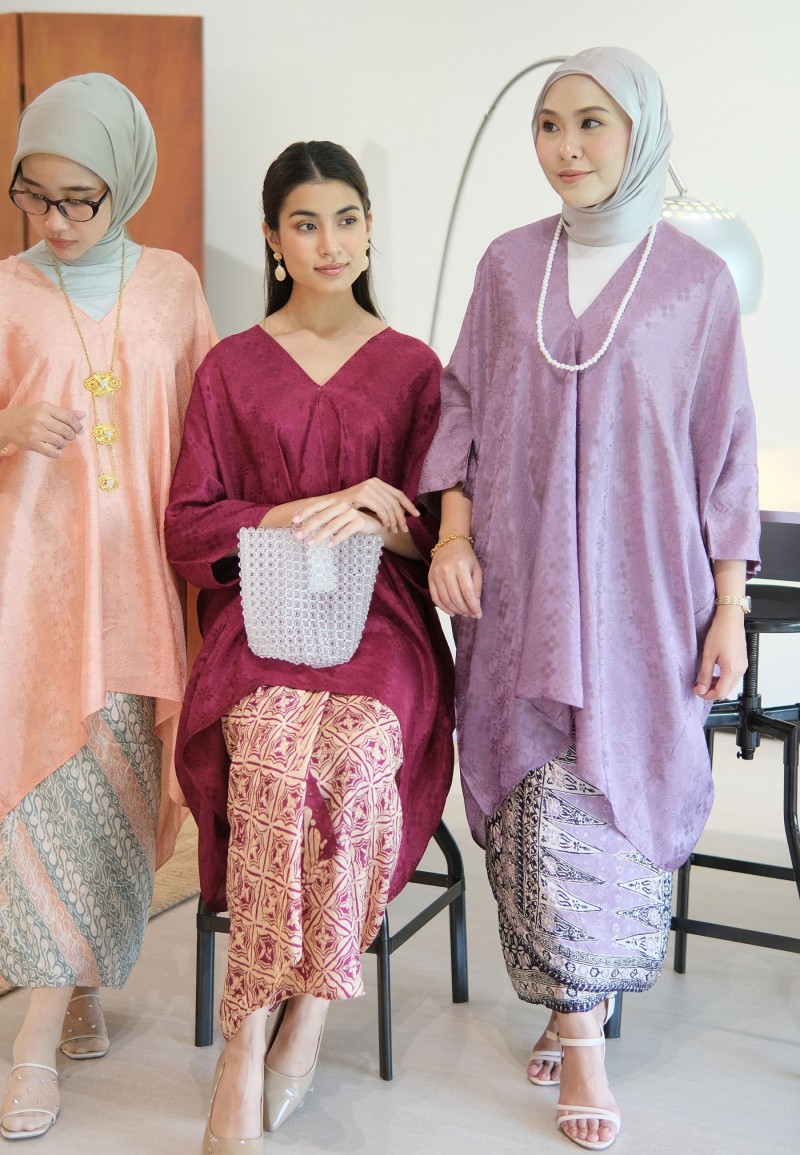 HELCIA KURUNG SET IN PURPLEISH