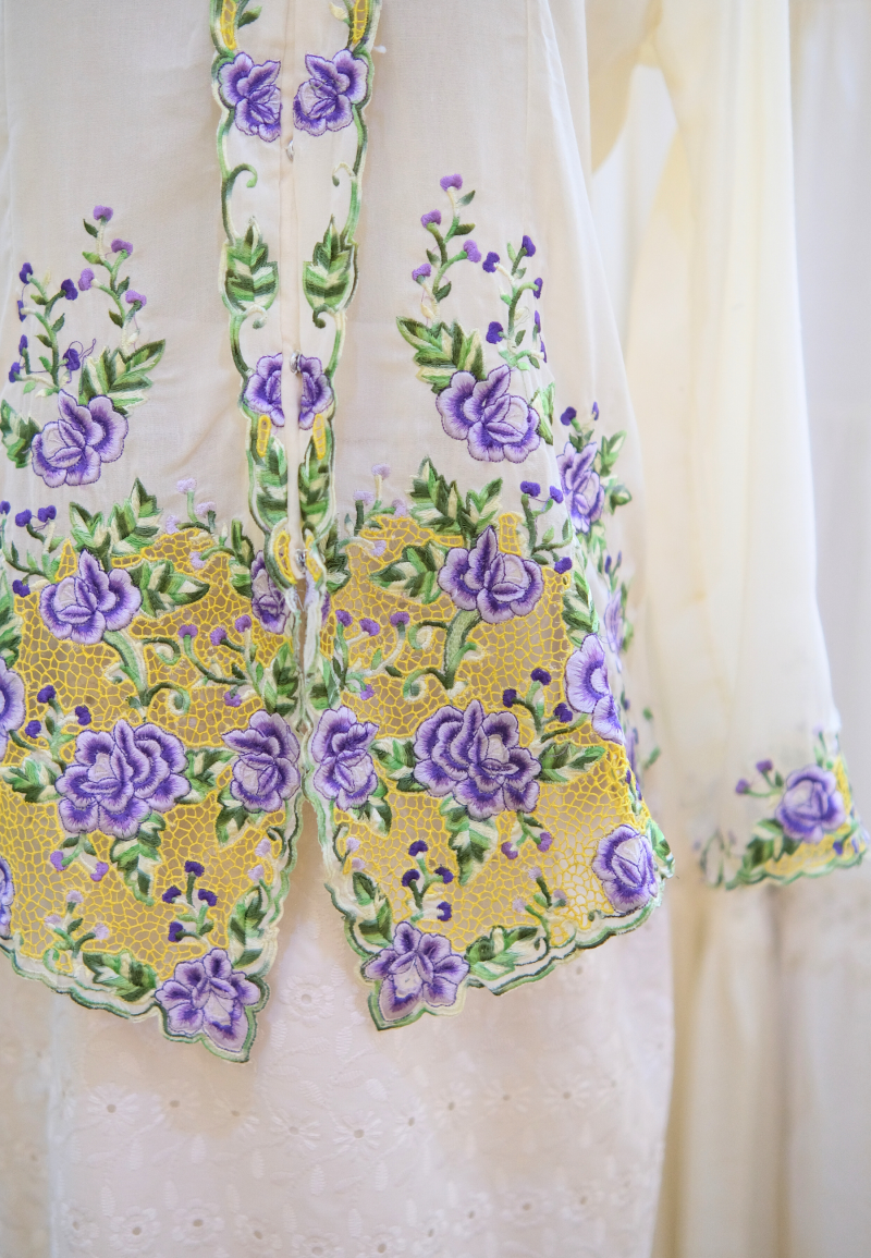 NINA KEBAYA BUTTON TOP 5.0 IN FROST LAVENDER