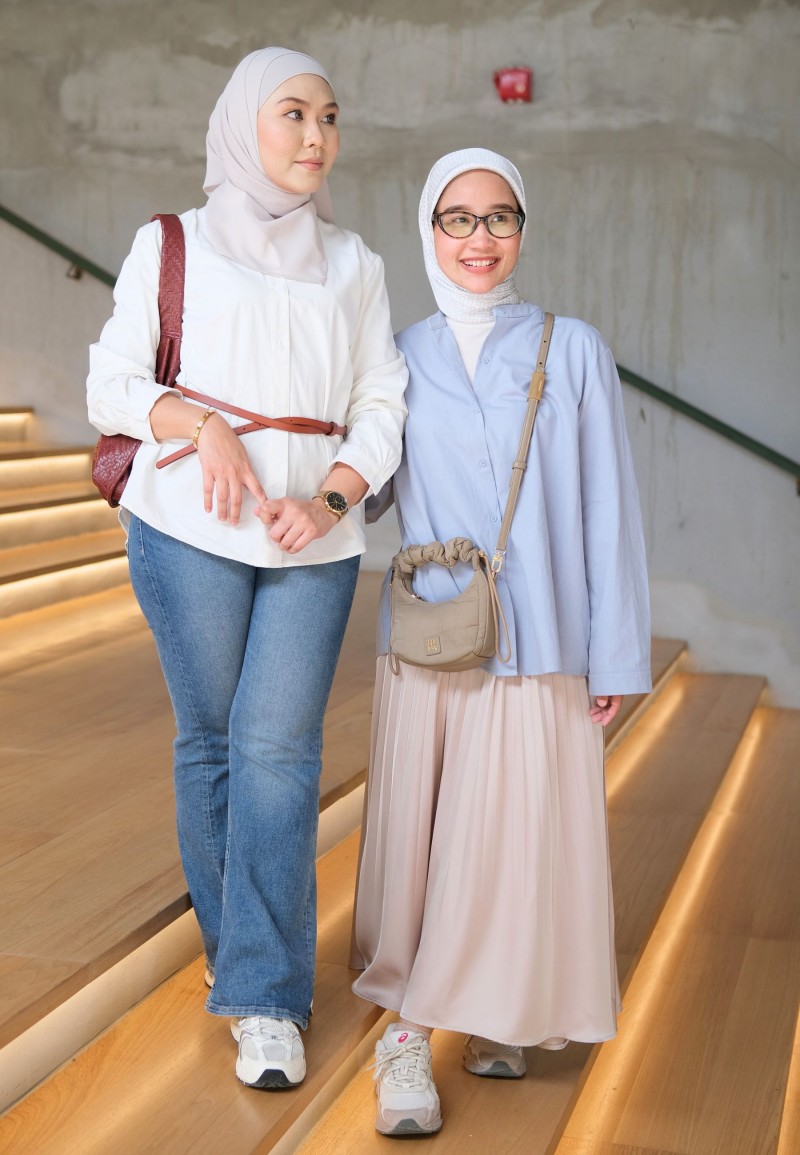 ALLY BUTTON BLOUSE IN SUMMER SKY