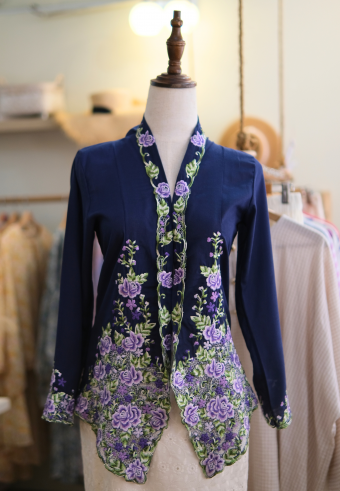 UNA KEBAYA TOP IN GARMIN BLUE