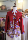 UNA KEBAYA TOP IN MAROON VIOLET