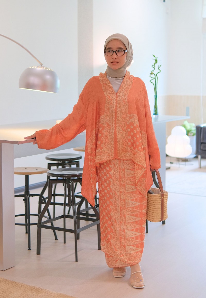 MAYRA KEBAYA SET IN TAMARIND