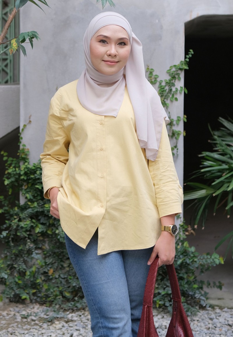ALLY BUTTON BLOUSE IN BUTTER YELLOW