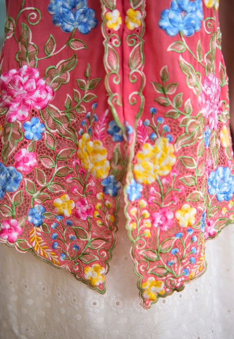 NINA KEBAYA BUTTON TOP IN MYSTIC