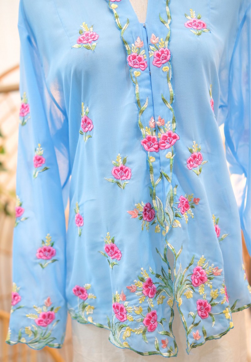 HANA KEBAYA IN POLAR WIND