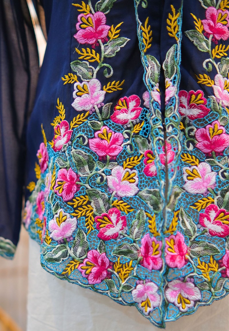 HANA KEBAYA IN INK BLUE