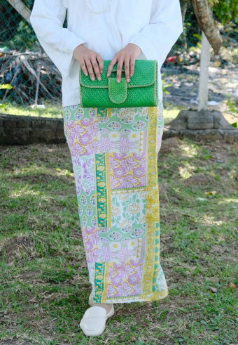AYA LIPAT SKIRT IN GREEN VINTAGE