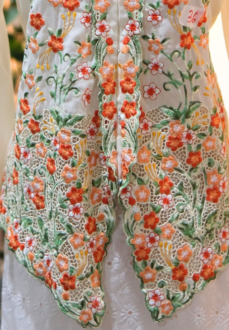 HANA KEBAYA BUTTON  TOP 2.0 BUTTER YELLOW