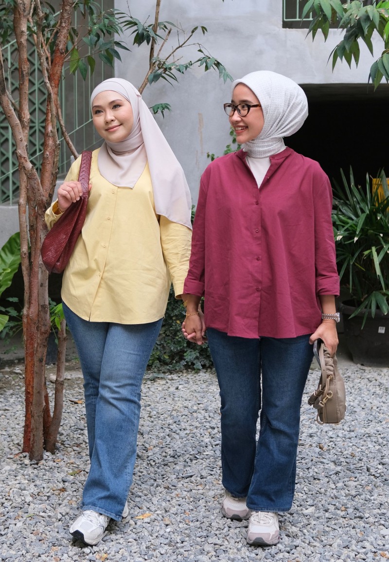 ALLY BUTTON BLOUSE IN MAROON
