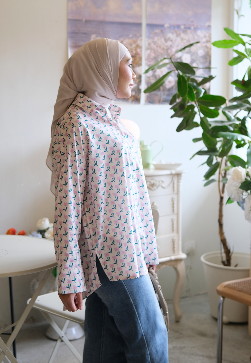 DARCIE BLOUSE IN WHITE FLORAL