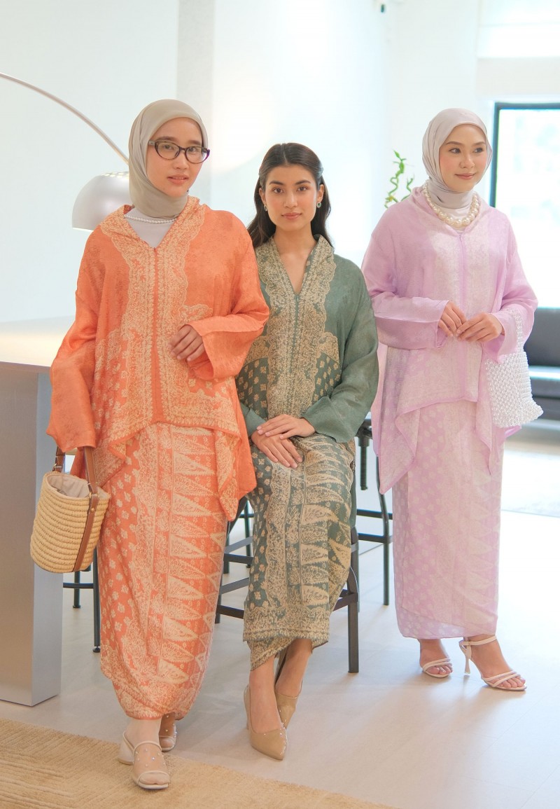 MAYRA KEBAYA SET IN SHAMROCK