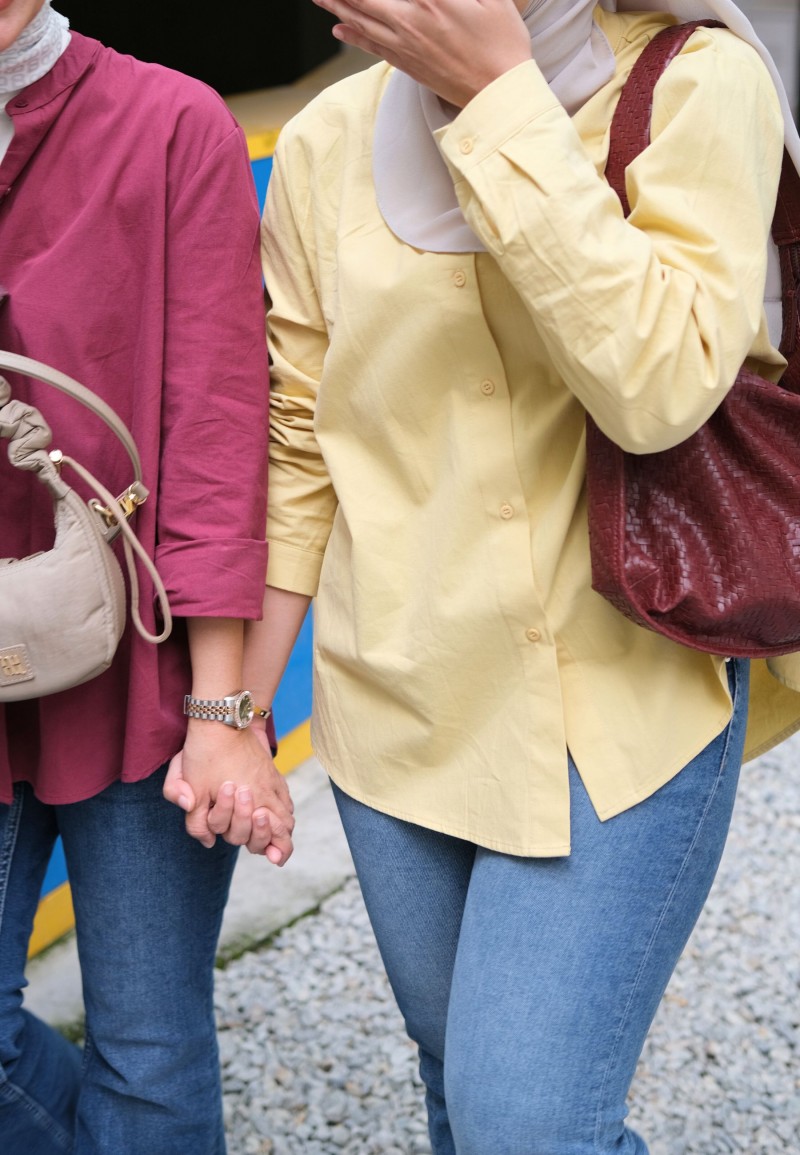 ALLY BUTTON BLOUSE IN MAROON