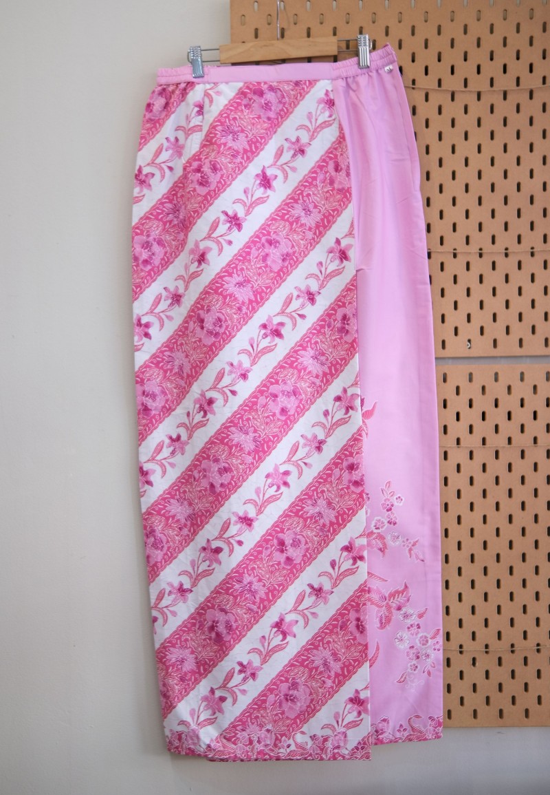 LIRA BATIK SKIRT IN BLUSH