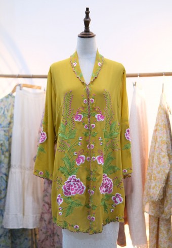 RUA LONG KEBAYA TOP IN GOLD PINK