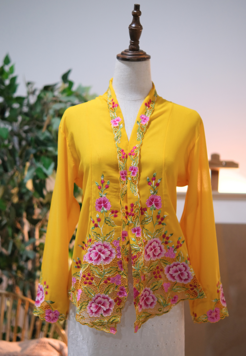 LEIA KEBAYA TOP 9.0 IN LEMON