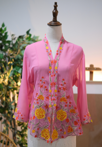 LEIA KEBAYA TOP 9.0 IN PINK MIST