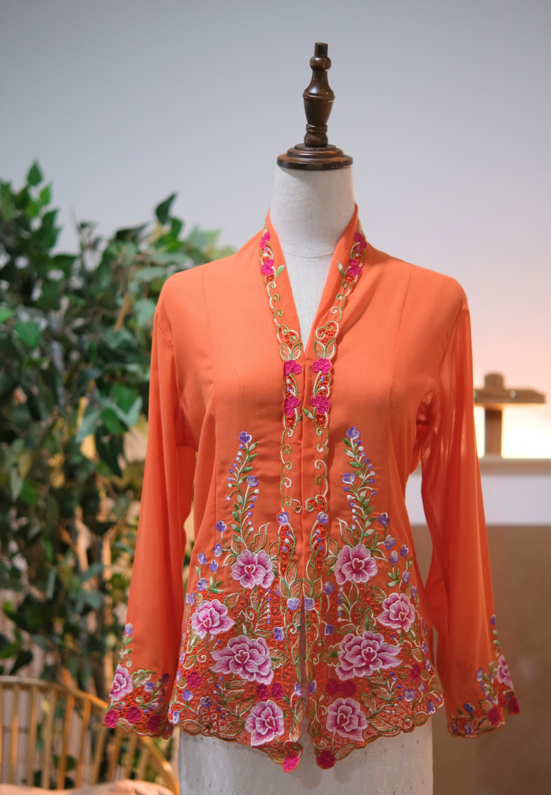 LEIA KEBAYA TOP 9.0 IN PERSIMMON