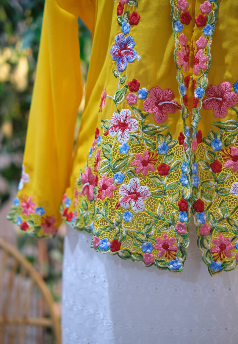 NINA KEBAYA BUTTON TOP 9.0 IN TUSCANY